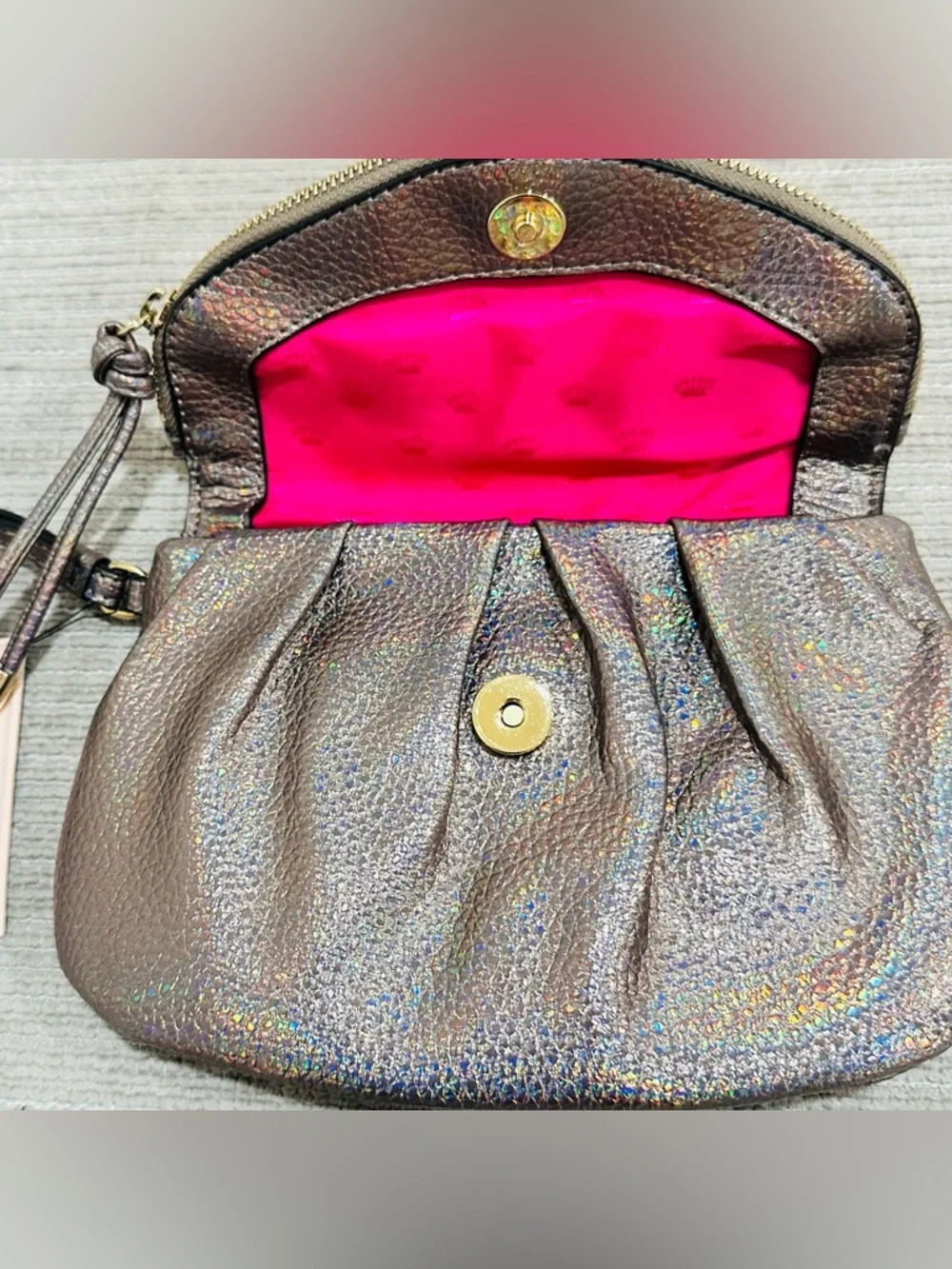 Juicy Couture Pewter Rainbow Traveler Wristlet‎ Clutch Bag NWT